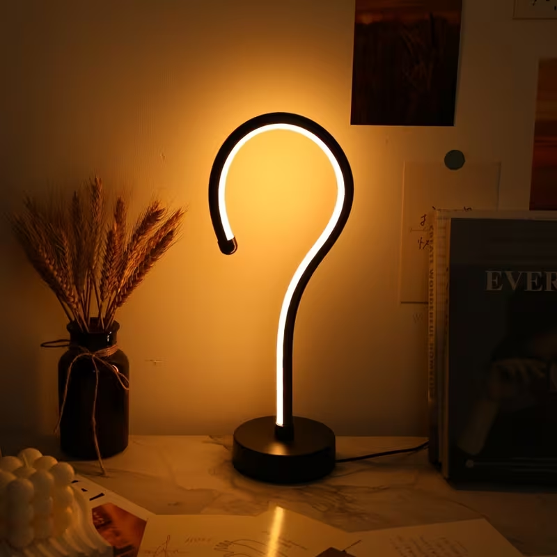 CJ catalogue photo – USB LED lamp with three white-light temperatures
